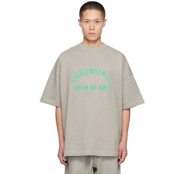 (M) NWT Fear of God ESSENTIALS Gray Crewneck T-Shirt Dark Heather Oatmeal - Picture 1 of 4